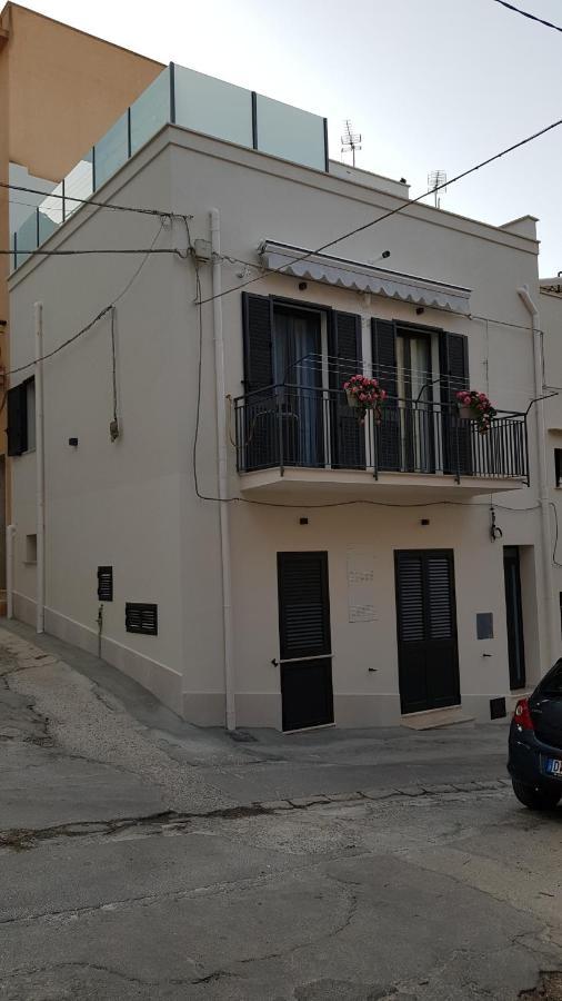 Magilu Case Con Jacuzzi Castellammare del Golfo Exterior photo